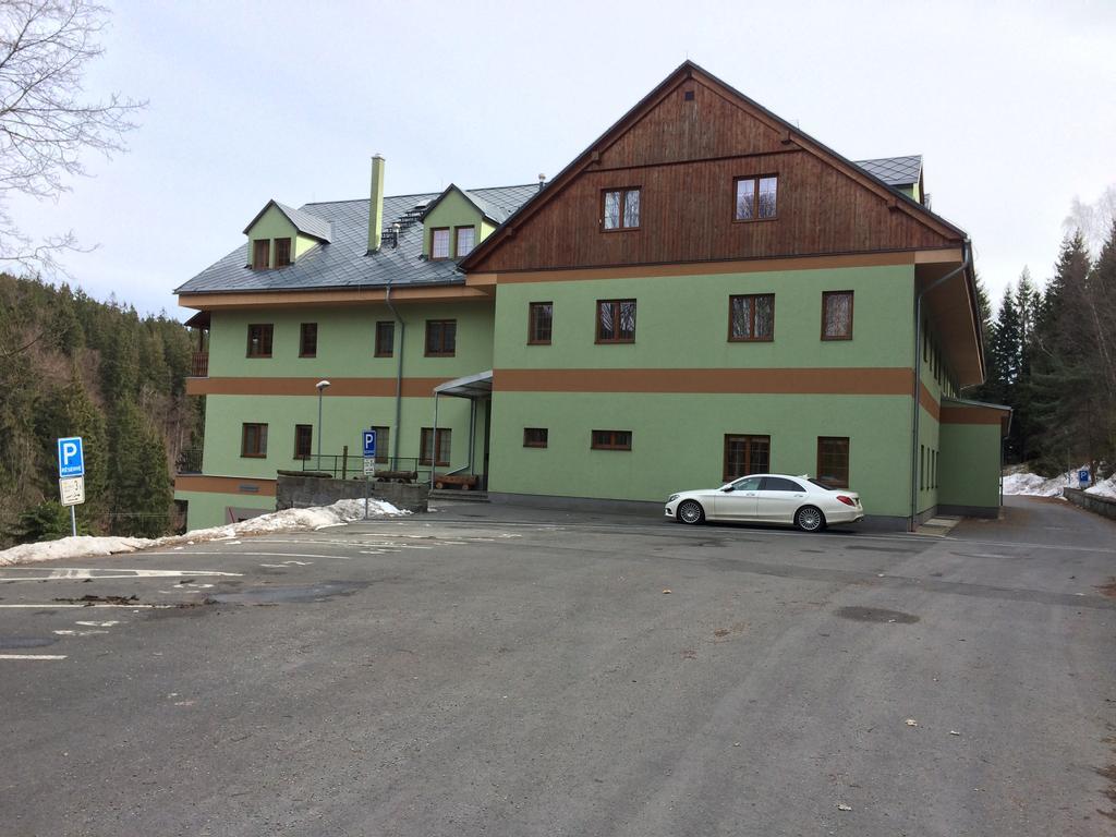 Apartamento Orbit Karlov Pod Pradedem Malá Morávka Exterior foto